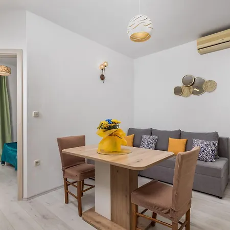 And Slavica Apartman Kraljevica