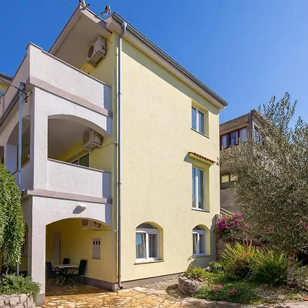 And Slavica Apartman Kraljevica