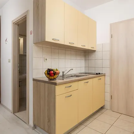 Apartman And Slavica *