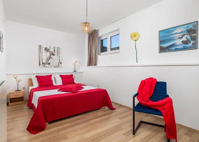 And Slavica Apartman Kraljevica