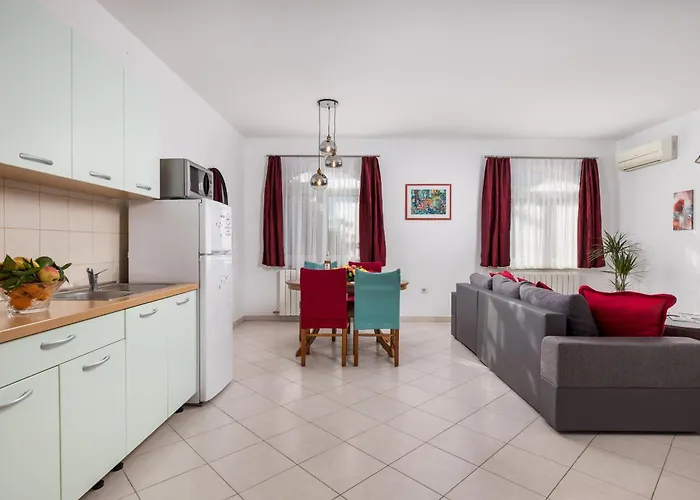Apartman And Slavica Kraljevica
