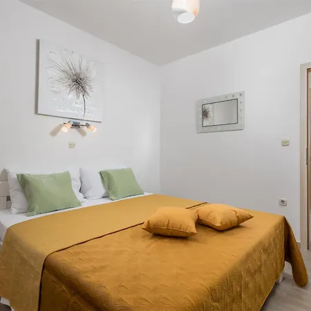 And Slavica Apartament *