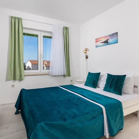 And Slavica * 克拉列维察